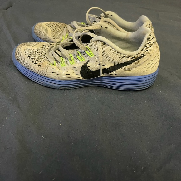 Nike Lunatempo running shoes - Picture 2 of 3